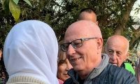 الأسير كريم يونس من عارة يعانق الحرية بعد 40 عامًا قضها بالسجون الاسرائيلية